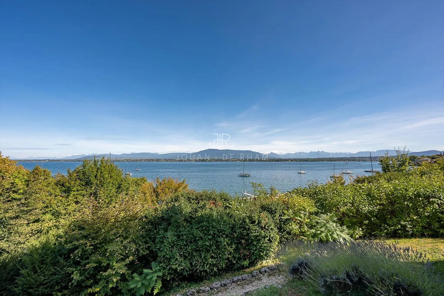 Propriété en 2ème ligne - vue lac - Photo 3 sur 4
