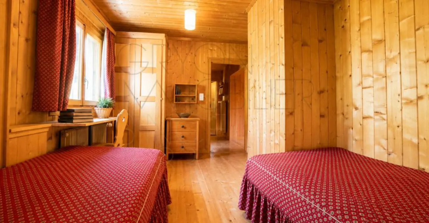 Family chalet with 6.5 rooms in Gryon, close to amenities - Photo 7 of 13