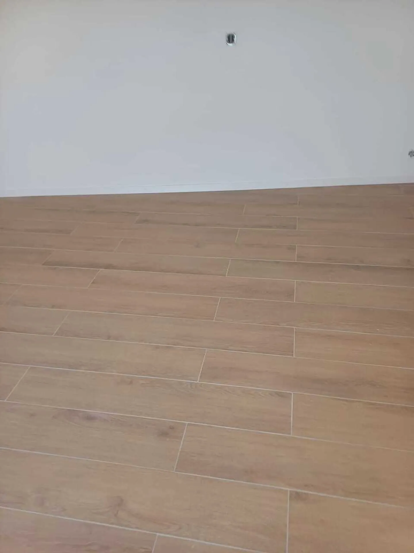 Zu vermieten - 2.5-Zimmer-Wohnung - Schulhausstrasse 6 - Siselen - Foto 8 von 10