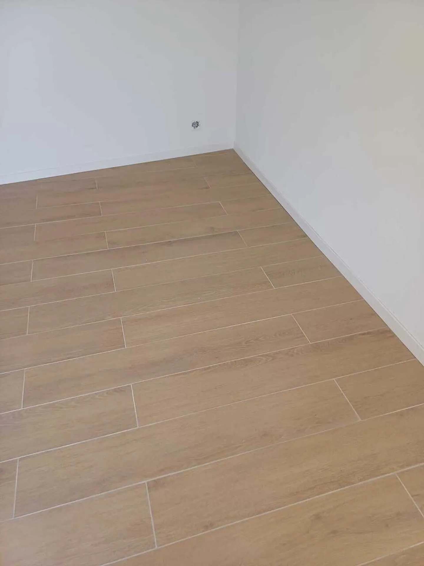 Zu vermieten - 2.5-Zimmer-Wohnung - Schulhausstrasse 6 - Siselen - Foto 9 von 10