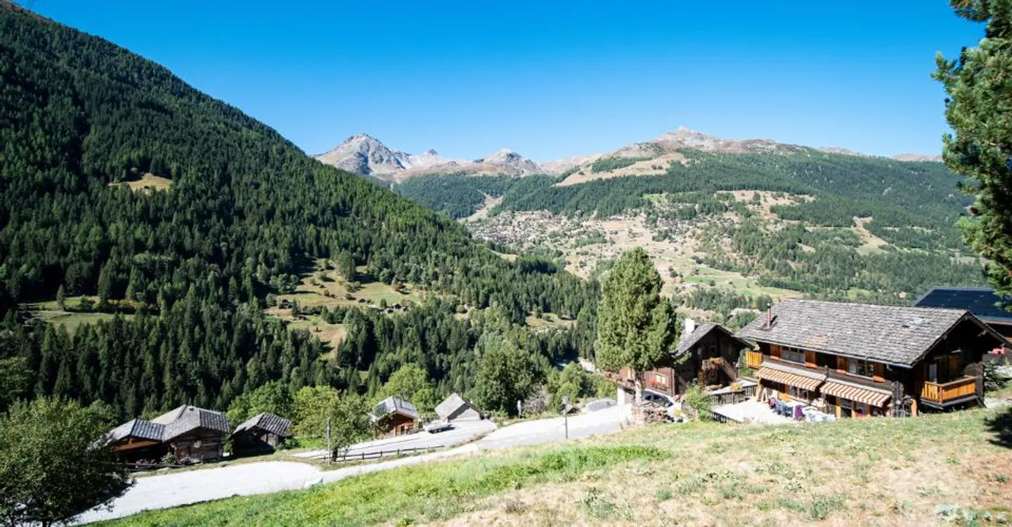 Scenic Plot in Val d'Anniviers - Photo 4 of 9