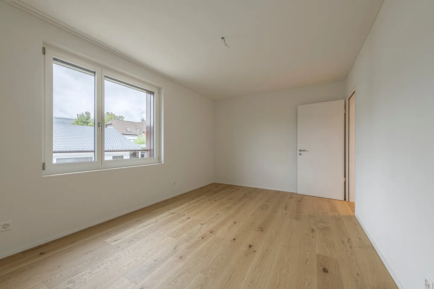 Moderne 3.5-Zimmer-Neubau-Wohnung mit Balkon in Selzach - Foto 6 von 8