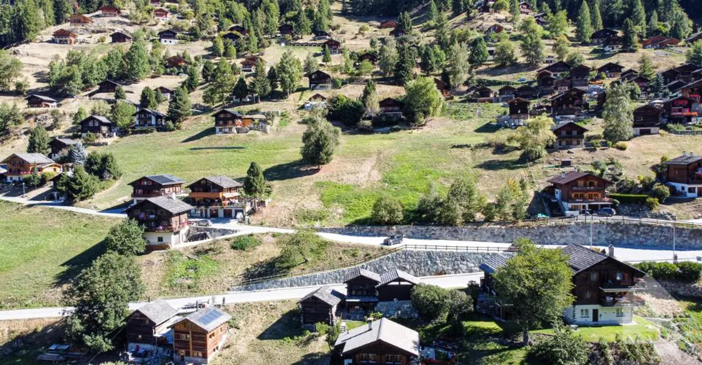 Scenic Plot in Val d'Anniviers - Photo 7 of 9