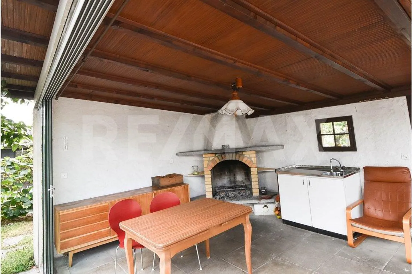 Detached two-family house with spacious garden - Photo 11 of 13