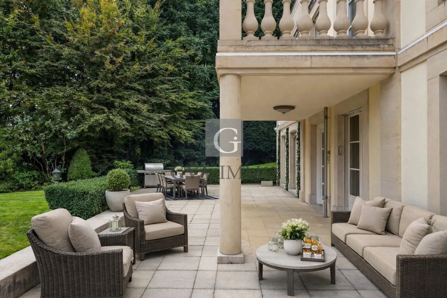 Elegant Private Hotel with private garden and indoor pool - Photo 2 of 22