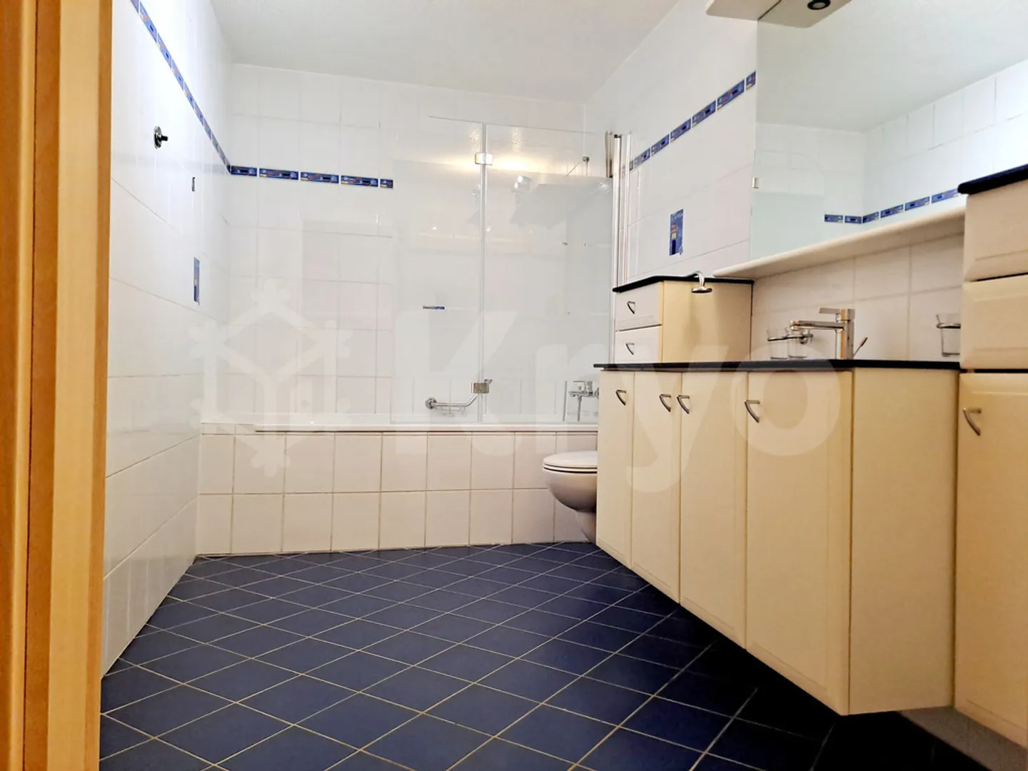FLEUR-DE-LYS 7B, Apartment with 4.5 rooms and private garden - Photo 9 of 11