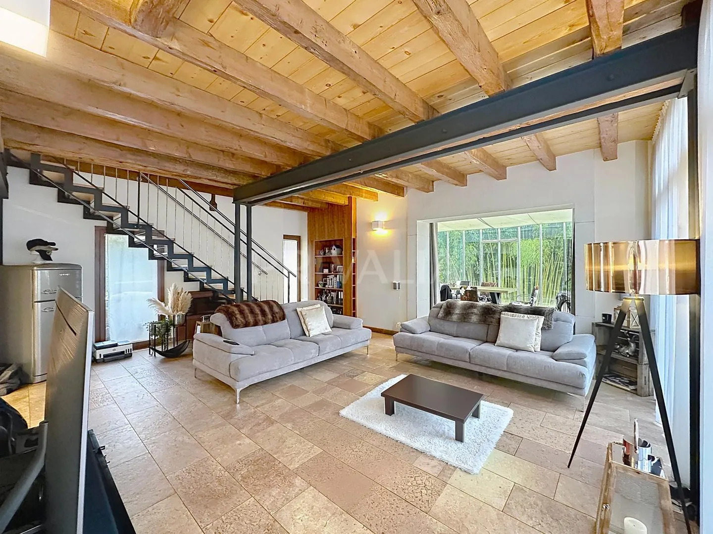 Charmantes Scheune in einer grünen Umgebung renoviert - Photo 2 sur 11