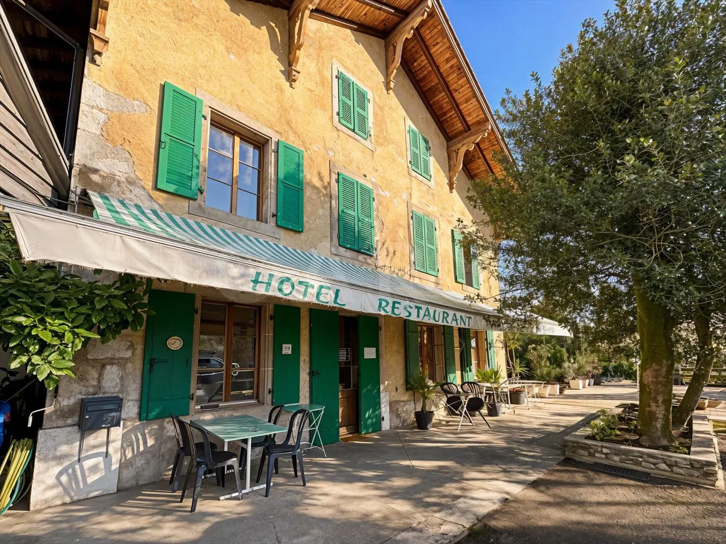 House - Photo 4 of 9