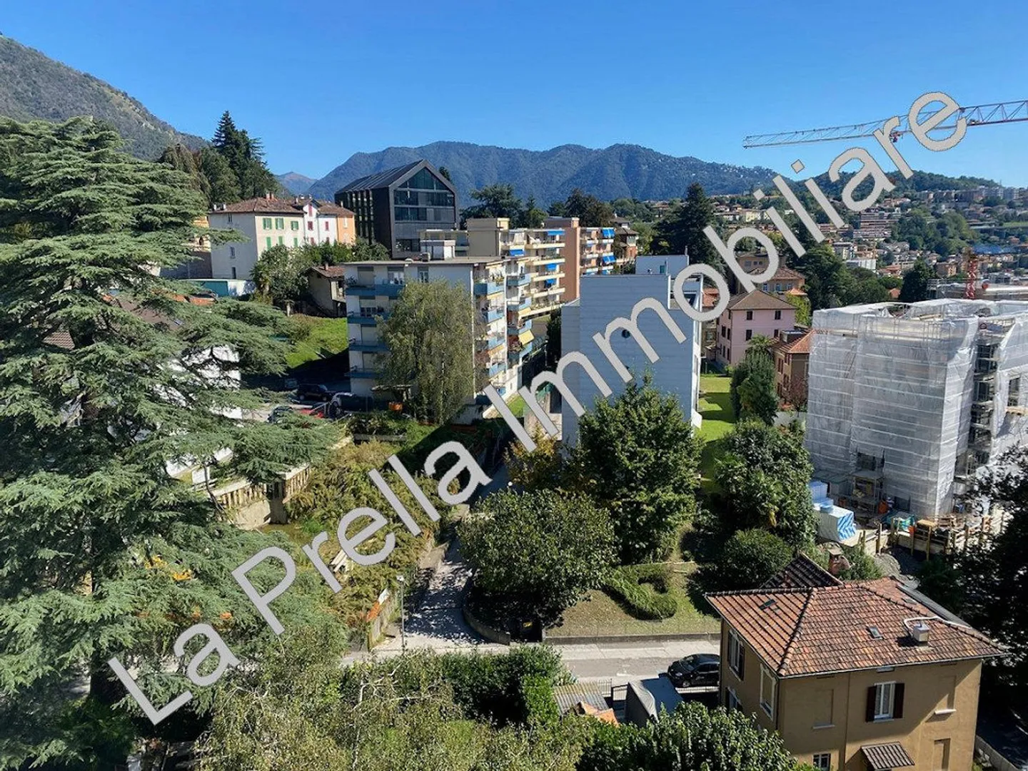 Helles 3.5-Zimmer-Apartment mit Balkon und Panoramablick in Vacallo - Foto 1 von 12