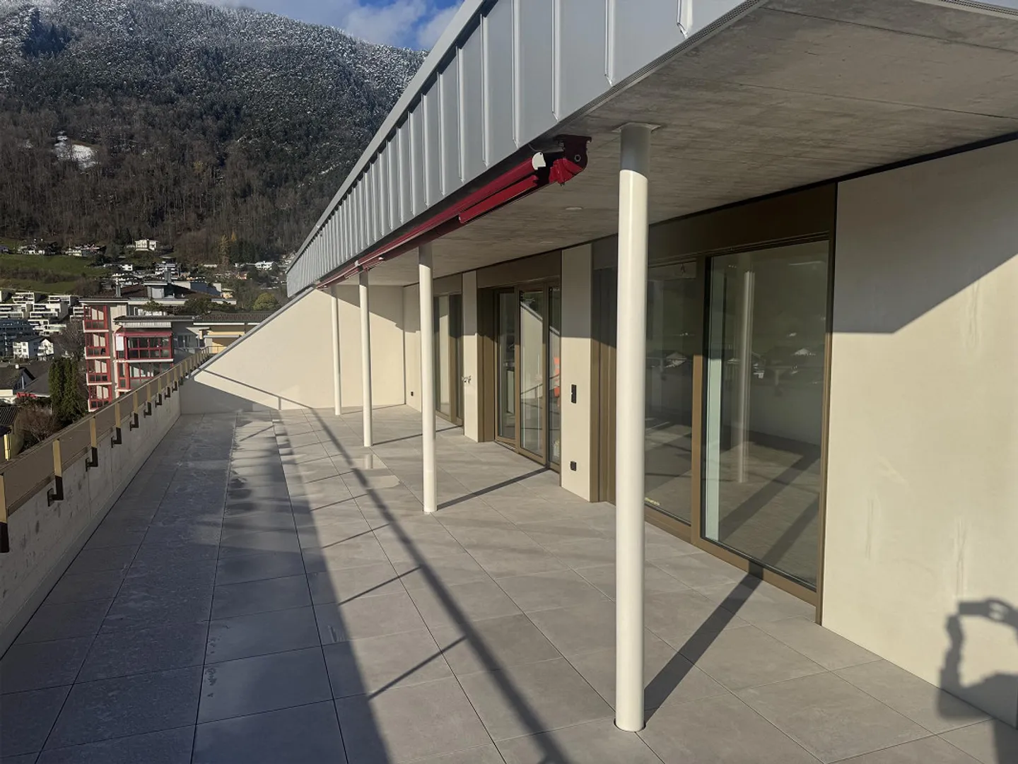 4.5 Zimmer Attikawohnung mit Aussicht Erstbezug - Foto 1 von 15