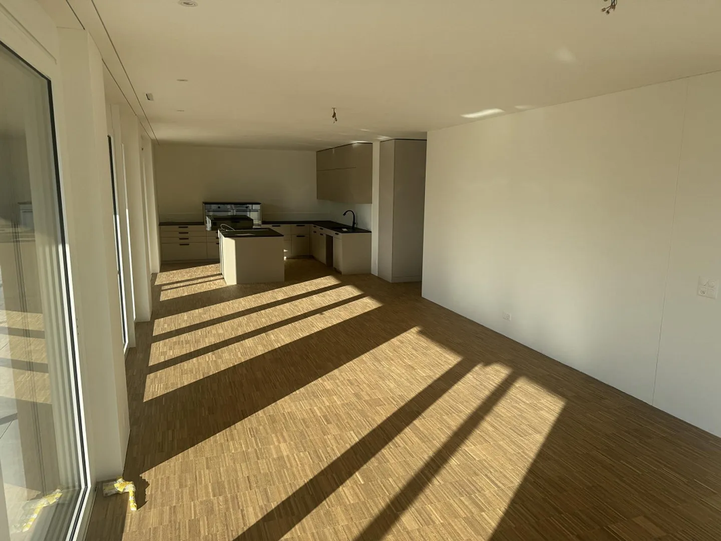 4.5 Zimmer Attikawohnung mit Aussicht Erstbezug - Foto 4 von 15