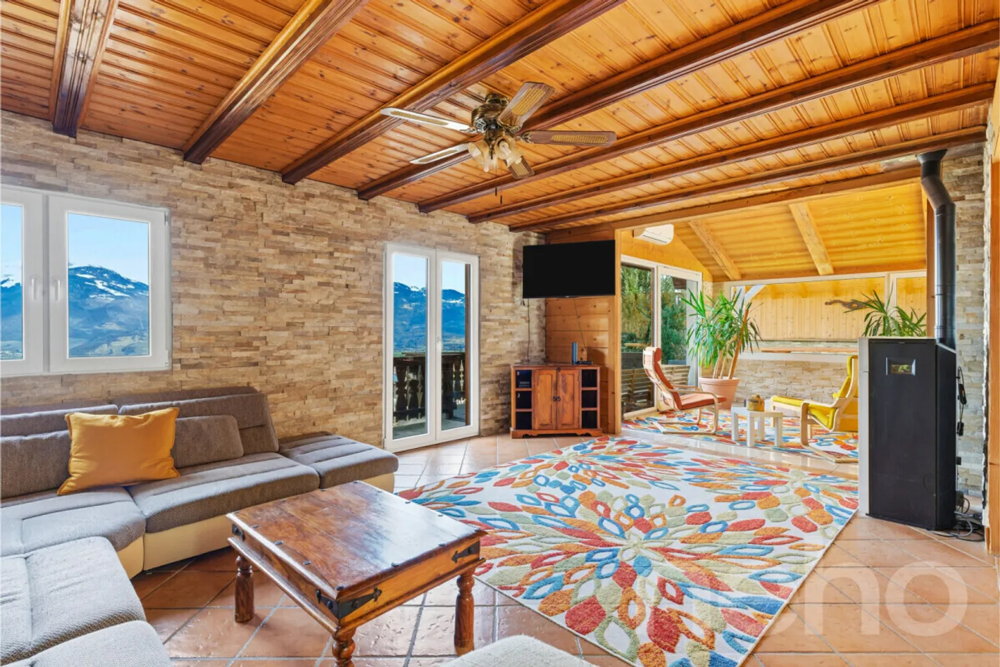 Rara opportunità! Grande Chalet con possibilità di studio - Foto 9 di 12