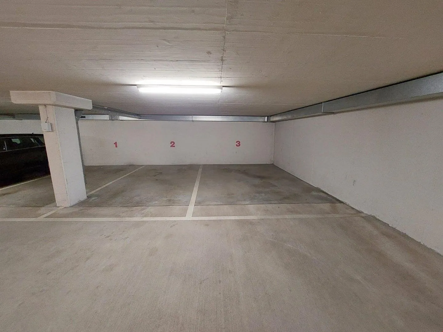 Posto auto nel garage sotterraneo - Foto 2 di 2