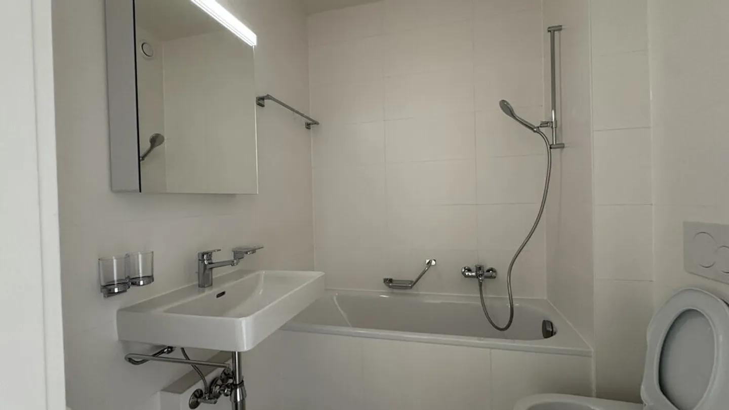 Magnifique 3.5 pièces entièrement rénové au 6ème étage - Photo 5 sur 5