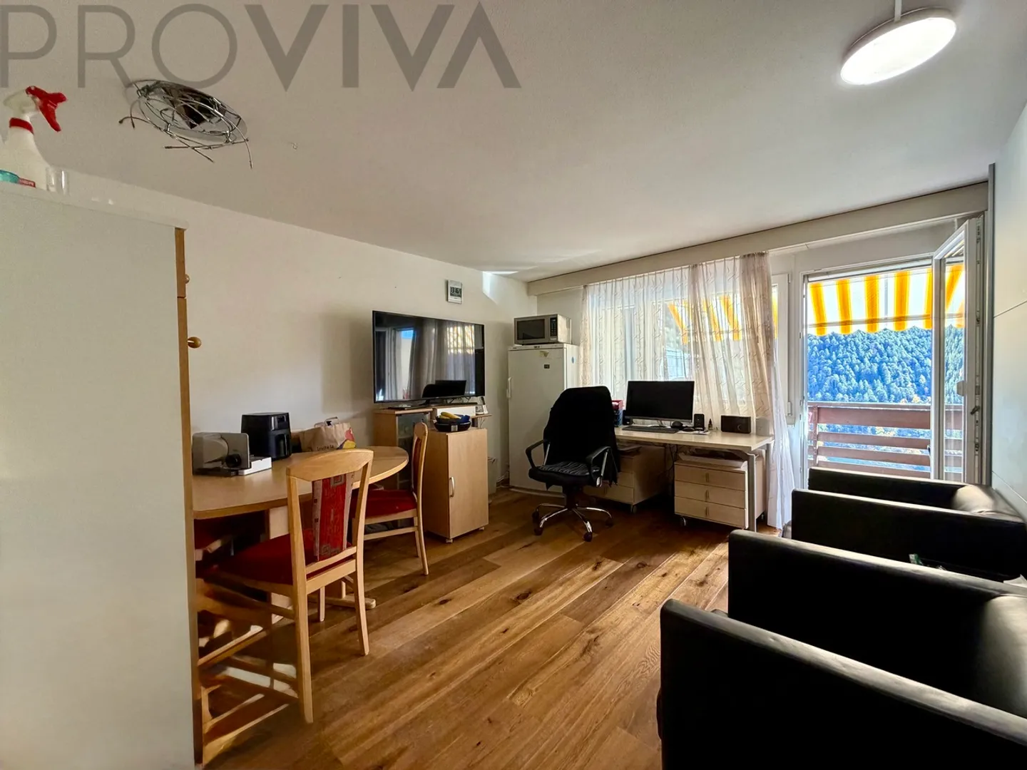 Renovated and in the best sunny location in the heart of the Aletsch region - Photo 4 of 7