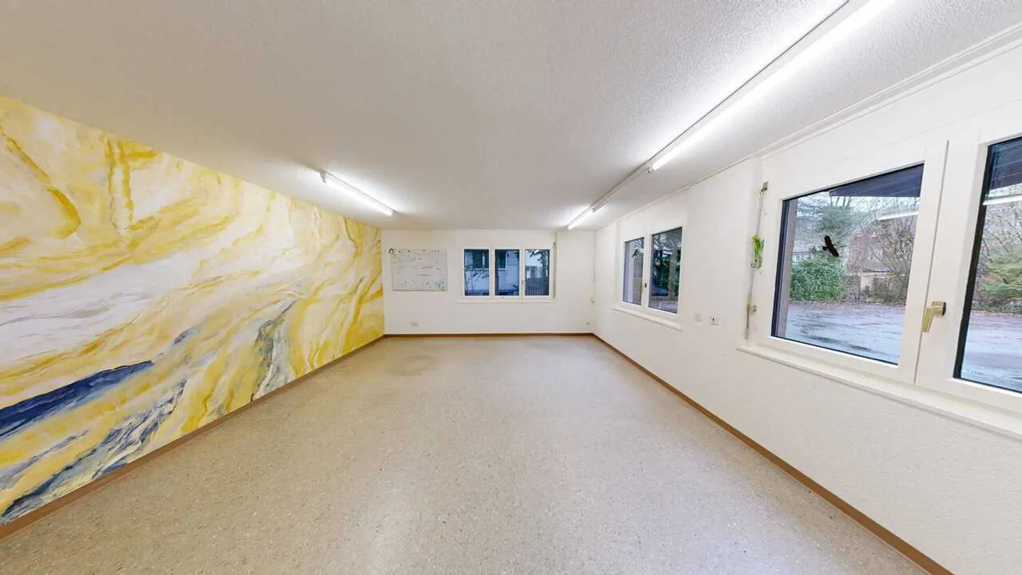 Vivere, Lavorare, Sviluppare: Edificio residenziale e commerciale con riserva di terreno - Foto 9 di 12