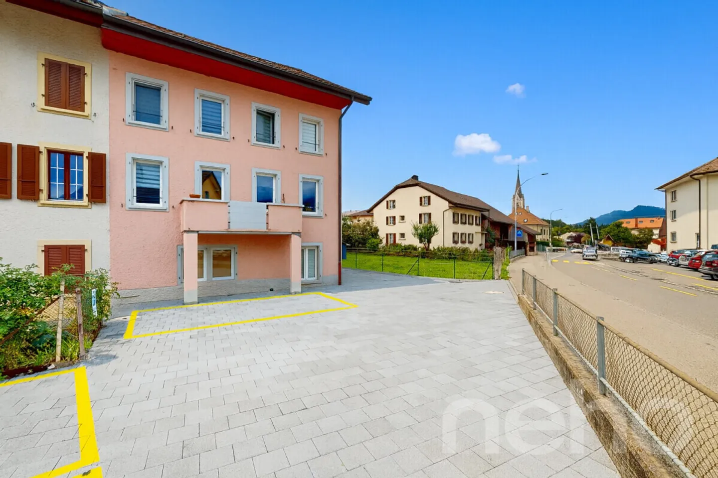 «IMMEUBLE DE RENDEMENT RÉNOVÉ, AU CALME, PROCHE DE BULLE EN PLEIN ESSOR» - Photo 12 sur 13
