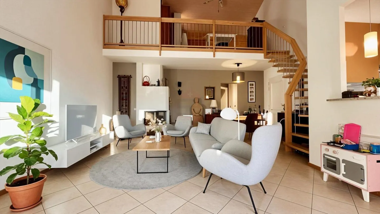 Appartamento affascinante con 6 stanze e 175 m² nella soffitta - Foto 1 di 9