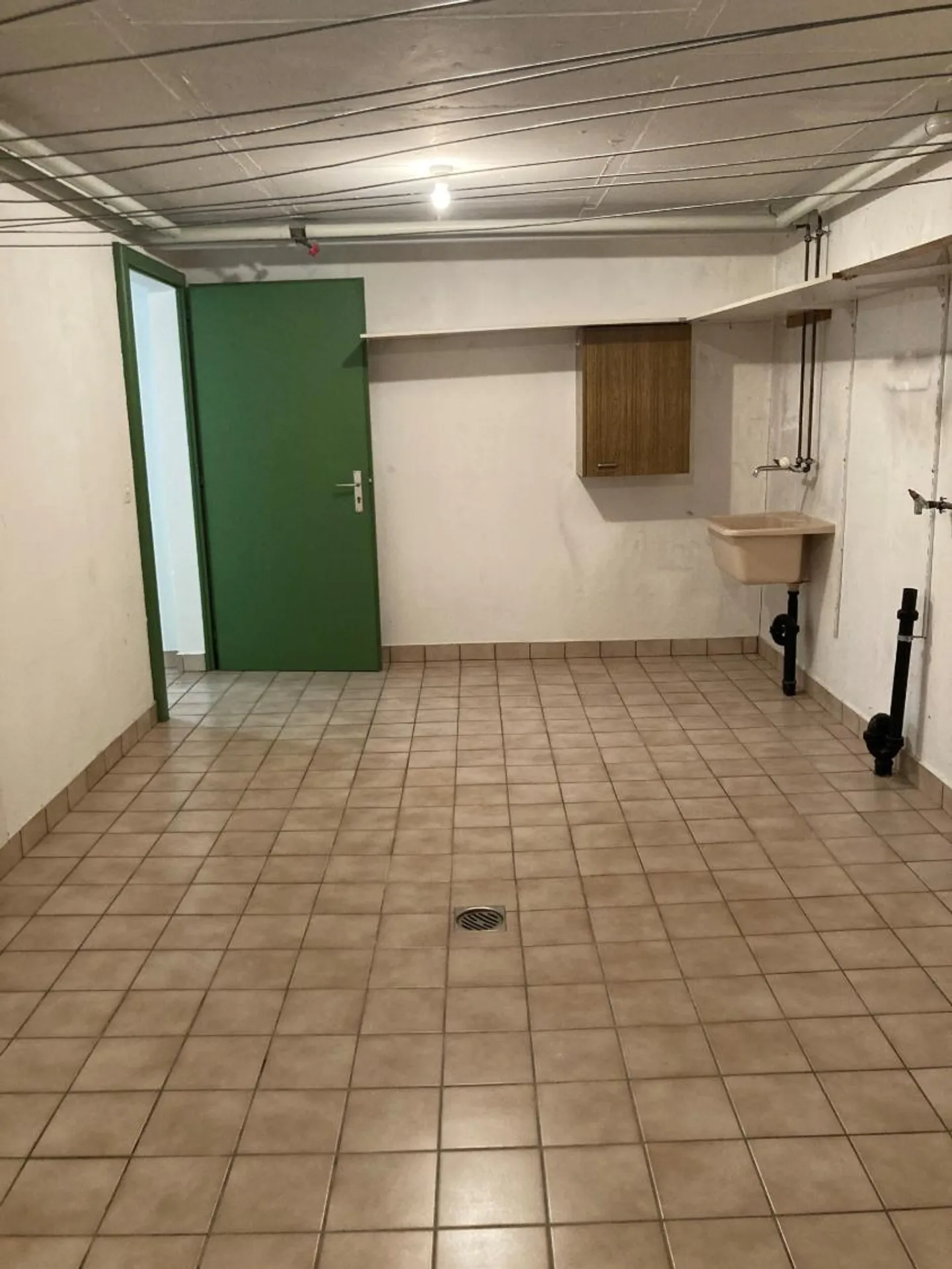 Deposito - Foto 1 di 3