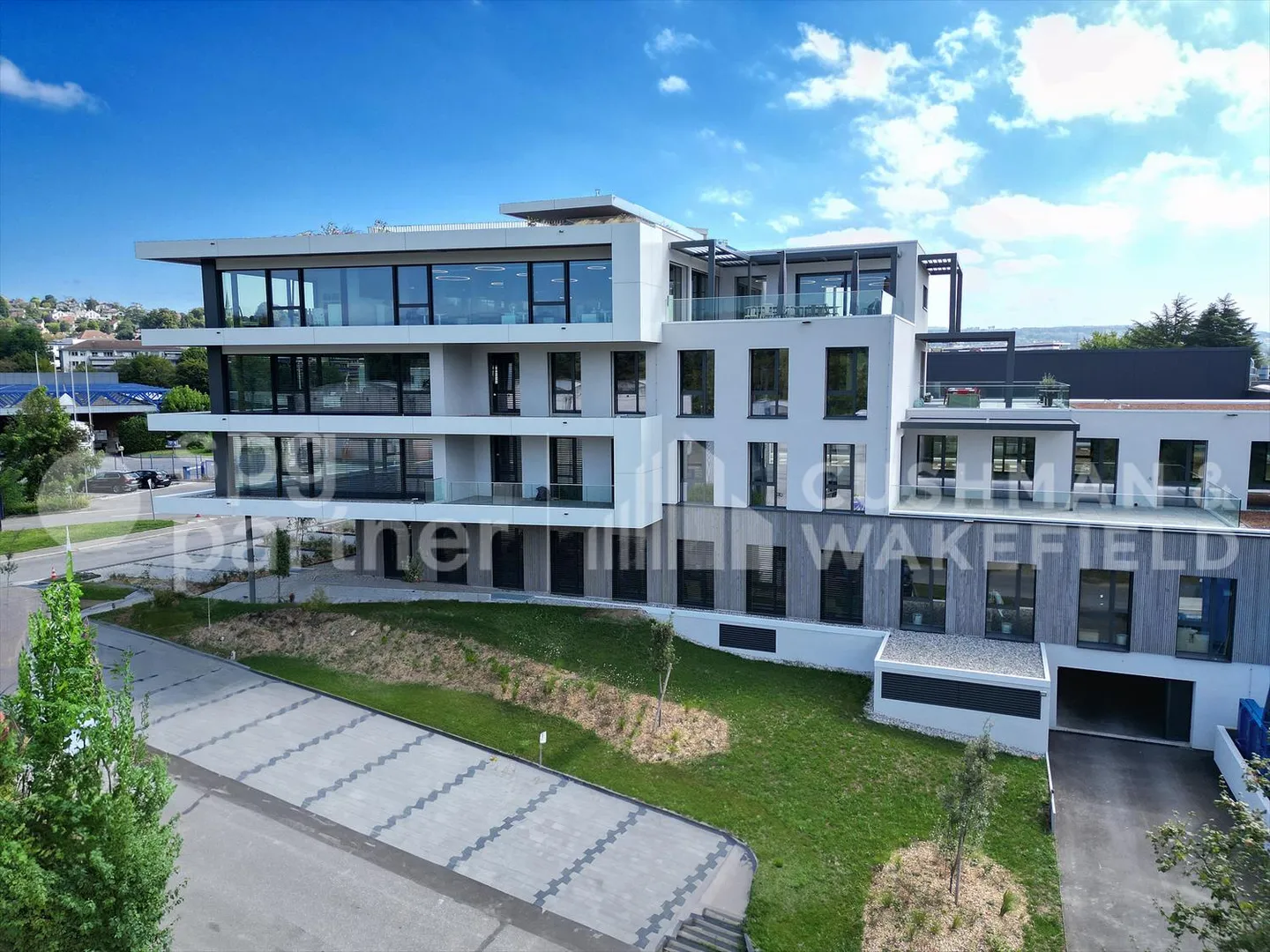 Il tuo spazio commerciale di fronte al quartiere Côté Gare - Foto 1 di 9