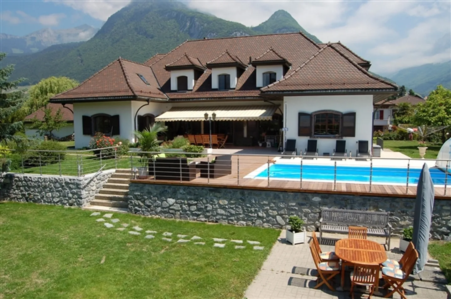 «Haus zu verkaufen, Aigle, in Aigle, Schweiz» - Photo 1 sur 11