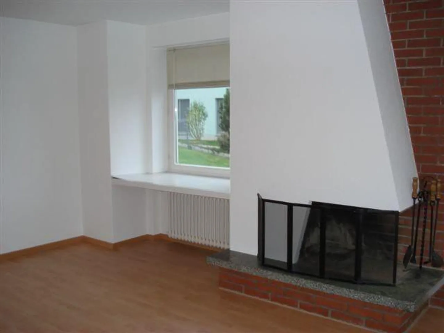 Attractive apartment in a preferred location with lake view! - Photo 2 of 8