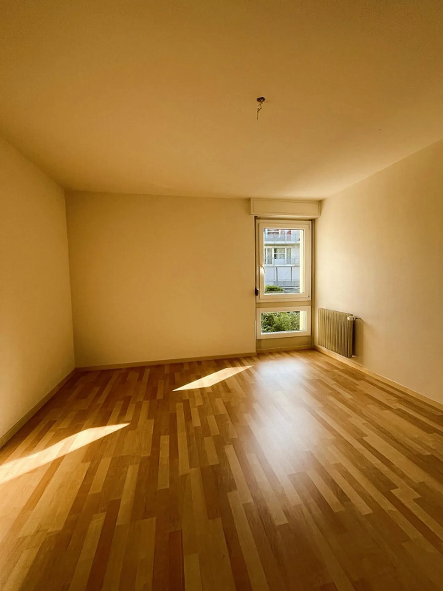 Sunny 4-room apartment for rent in Steffisburg! - Photo 5 of 8
