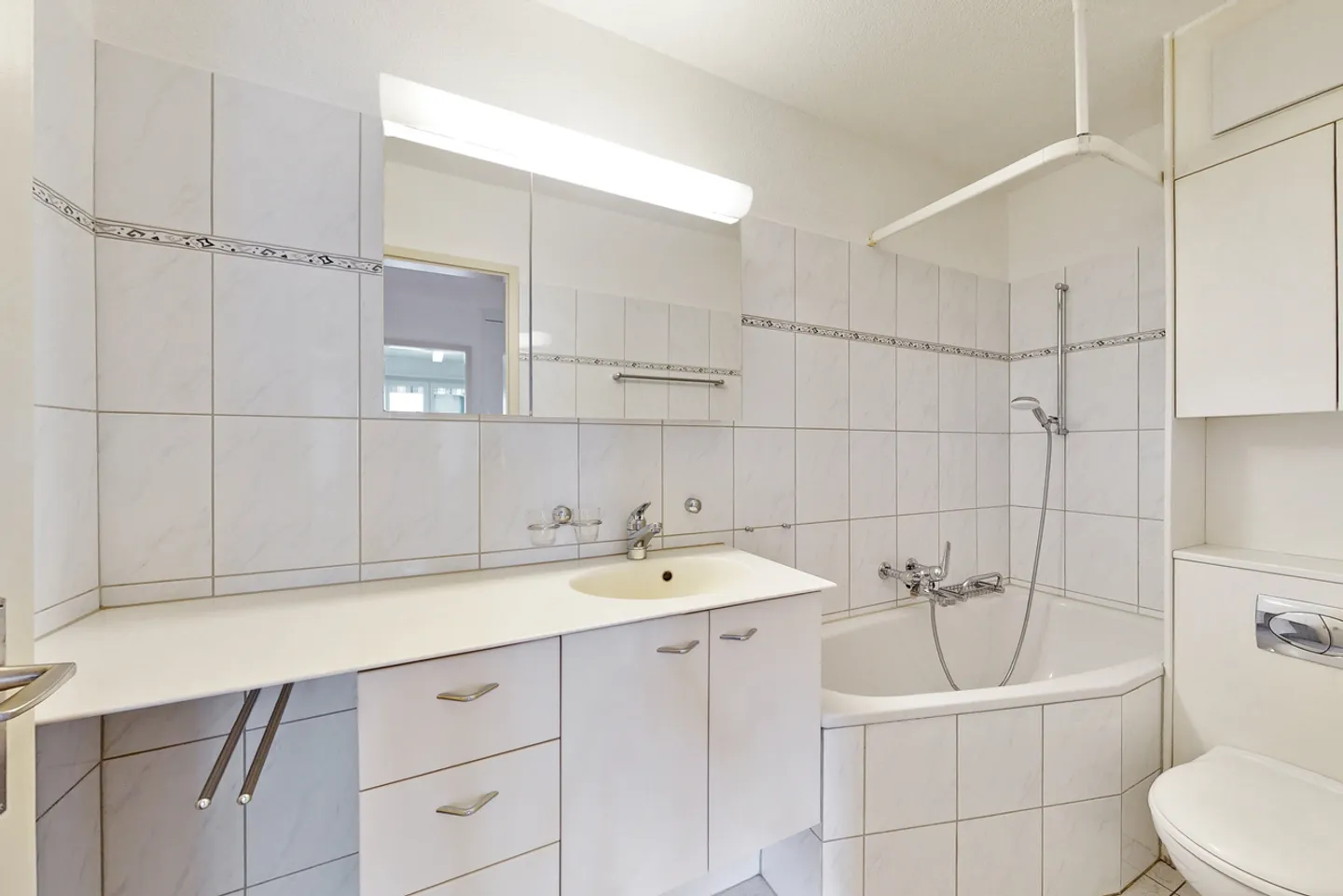 Light-flooded apartment in a central location - Photo 9 of 11