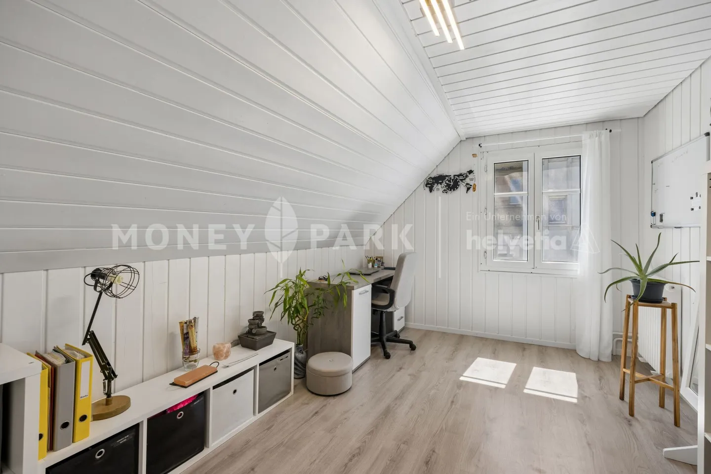Maison individuelle charmante avec grande grange et beau jardin - Photo 7 sur 10