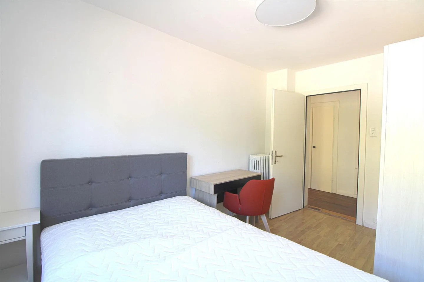 Furnished room in modernised apartment in a top location - Foto 3 von 6