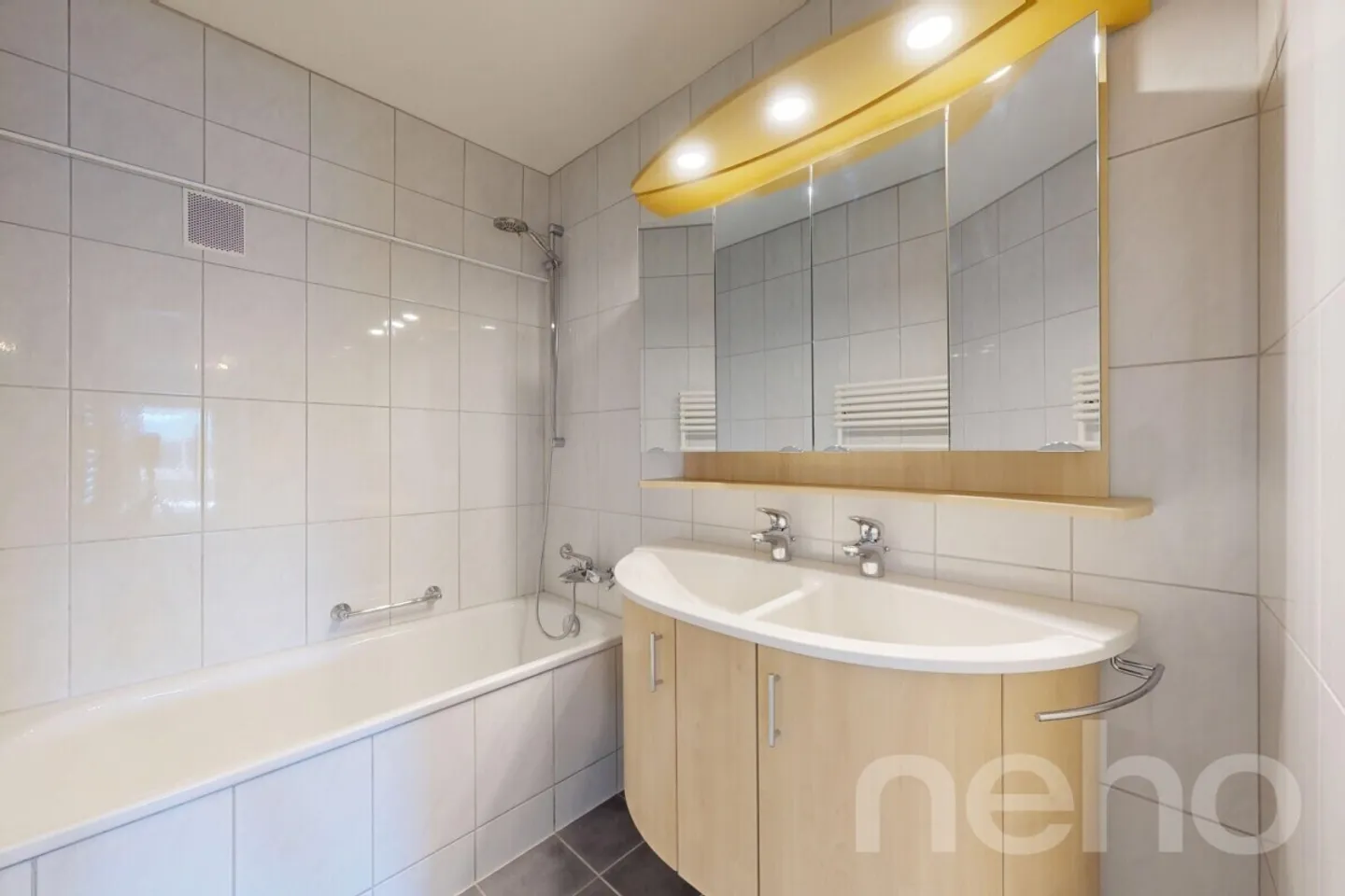 Appartamento luminoso di 4 stanze con vista sul lago e sulle Alpi a Meilen - Foto 11 di 12