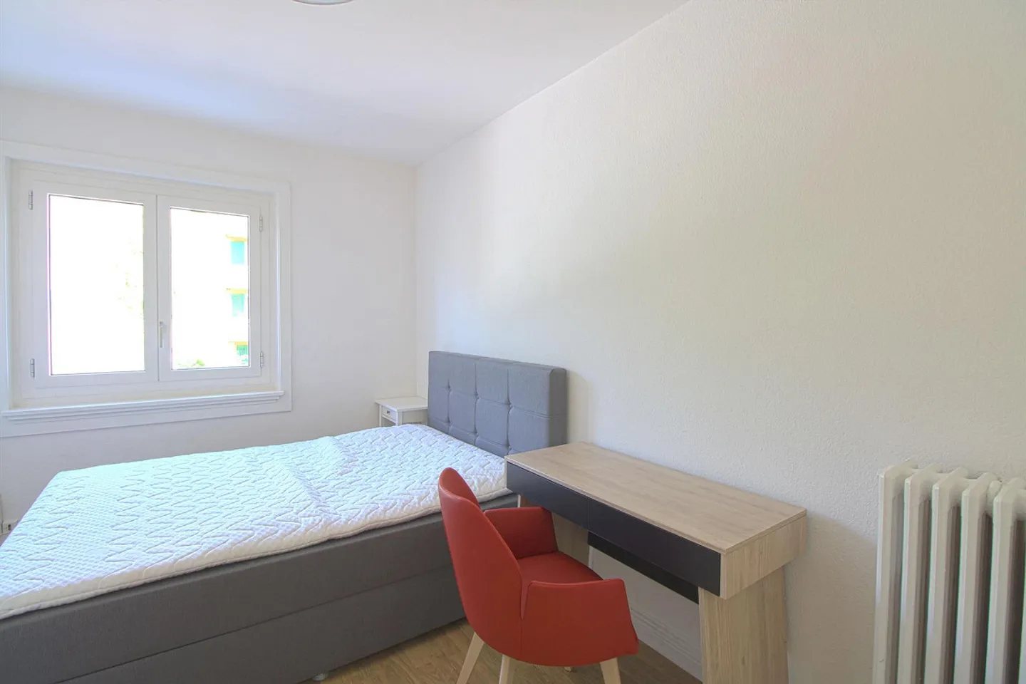 Furnished room in modernised apartment in a top location - Foto 1 von 6