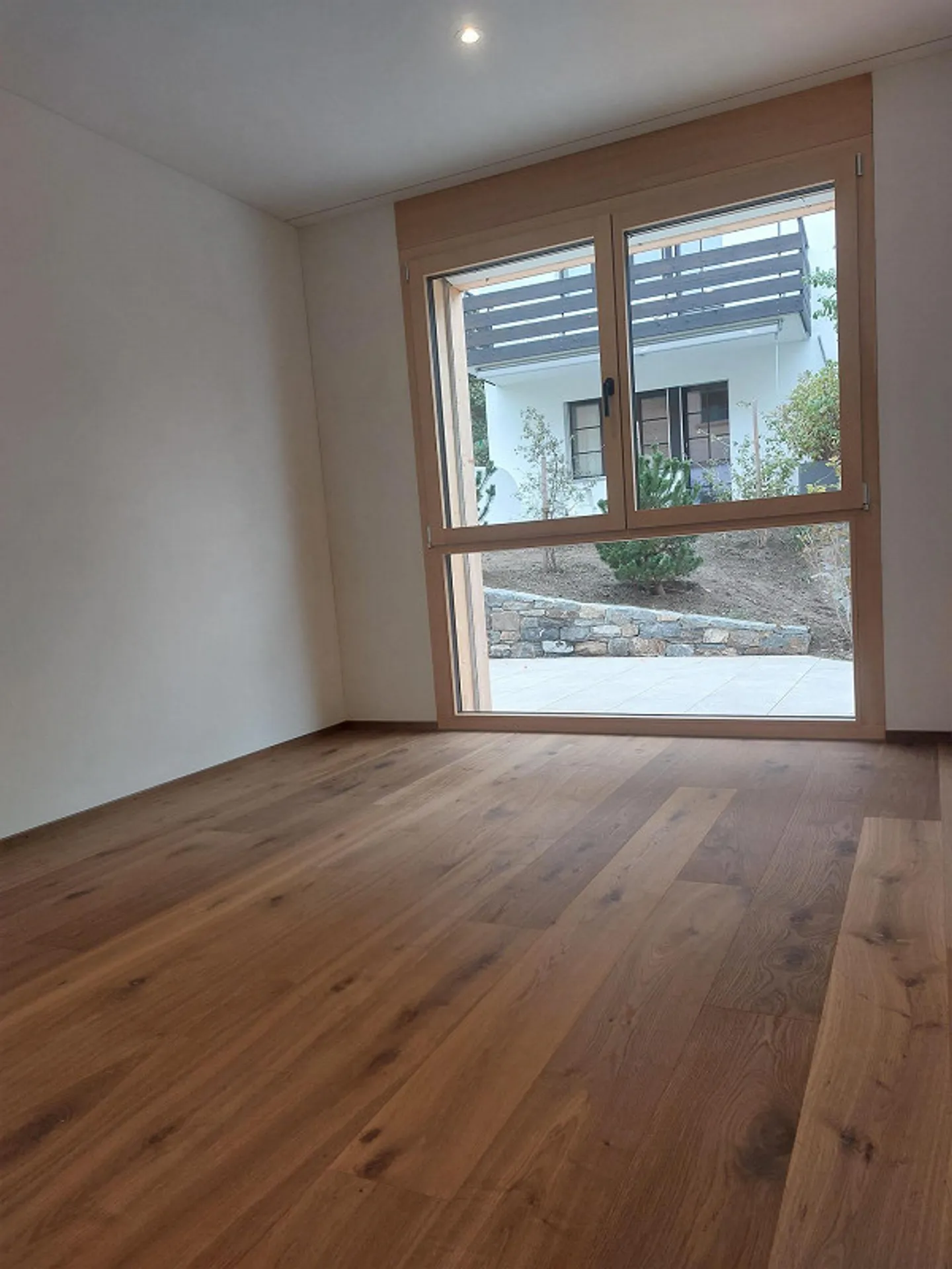 moderne 3.5-Zimmerwohnung mit Sitzplatz (Erstwohnsitz) - Foto 5 von 9