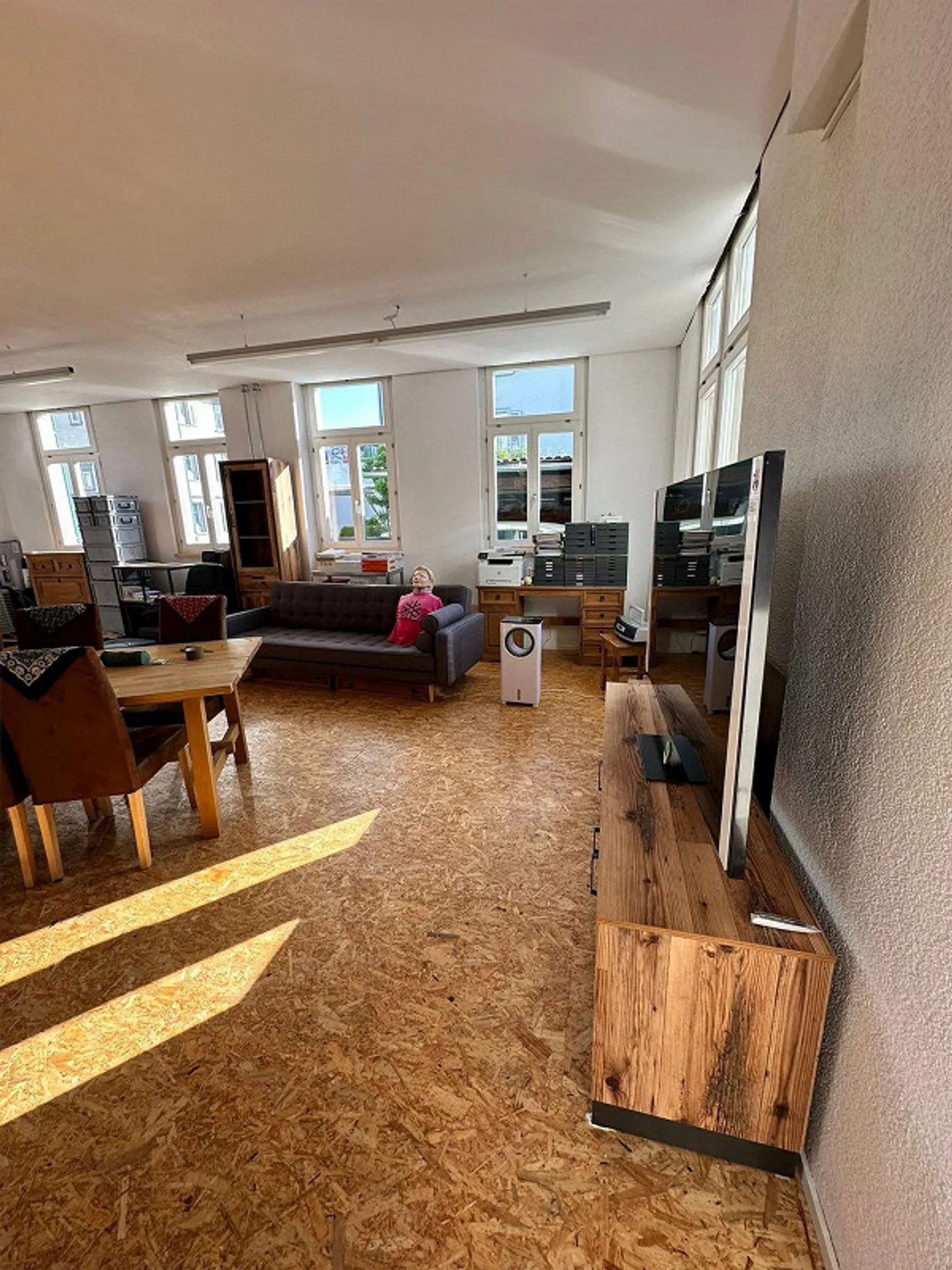 Versatile commercial space / studio - Flexible use and immediately available - Photo 8 of 9