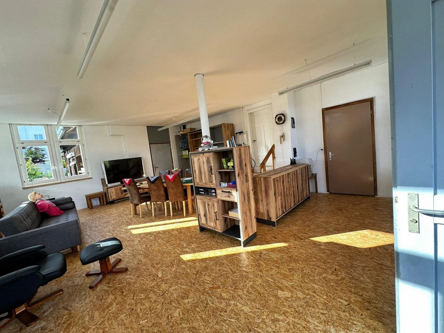 Versatile commercial space / studio - Flexible use and immediately available - Photo 6 of 9
