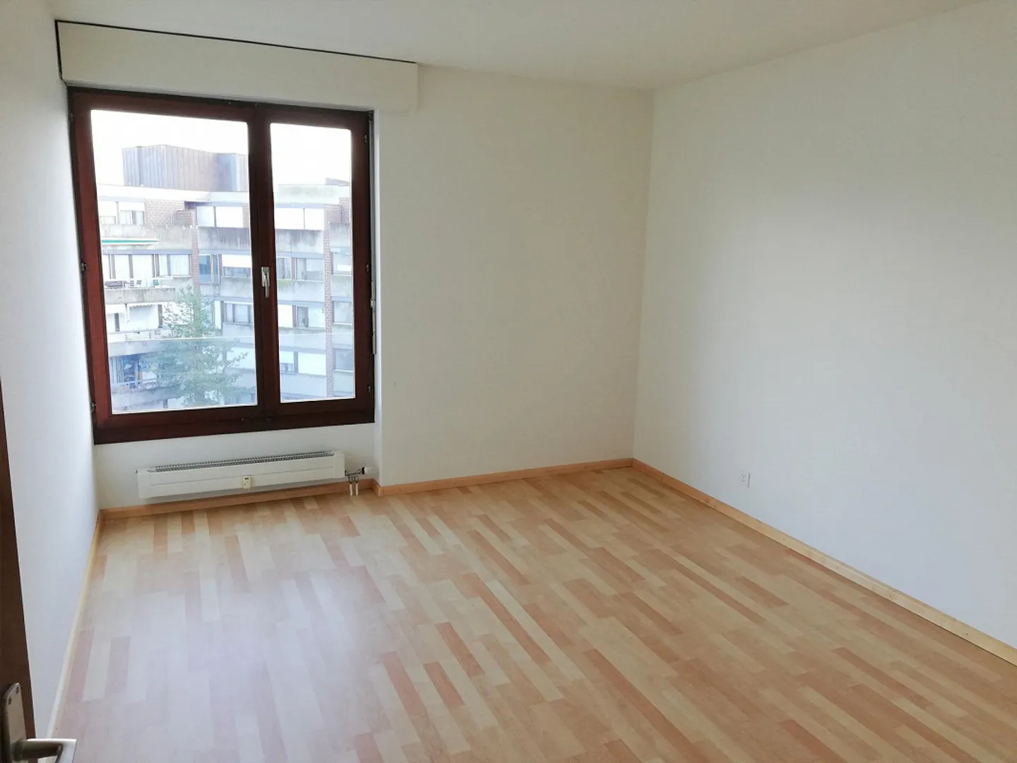 Bright 3.5 Room Apartment - Photo 2 of 6