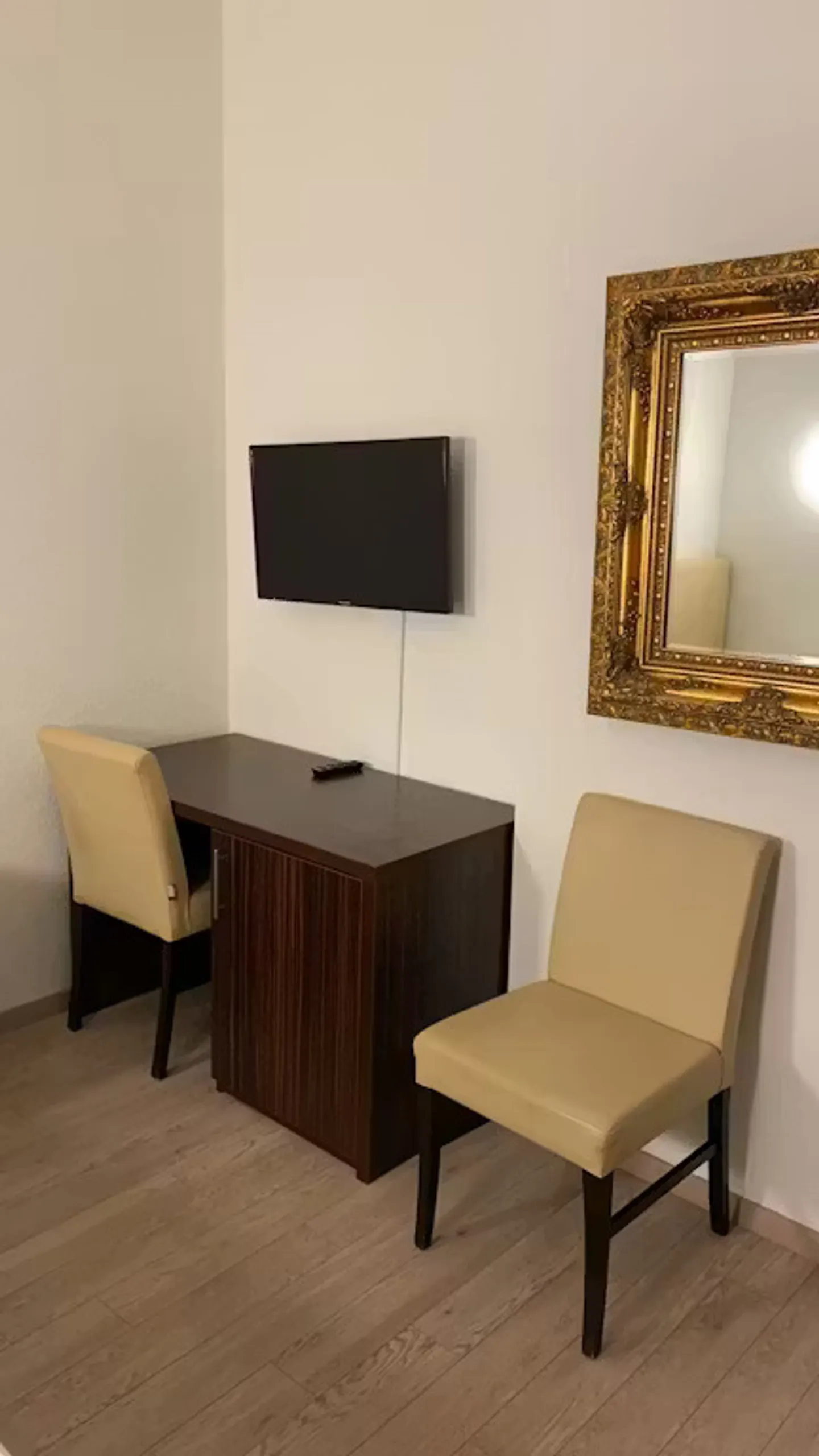 Chic Apartment in Zürich - Photo 4 of 4