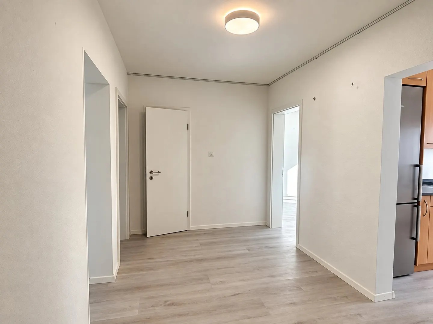 Renovated Apartment in Saint-Maurice - Photo 6 of 9