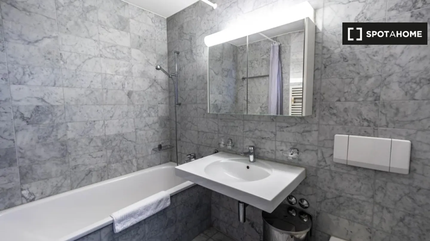 Scopri, visita e affitta la tua nuova casa online con piena fiducia. - Foto 2 di 7