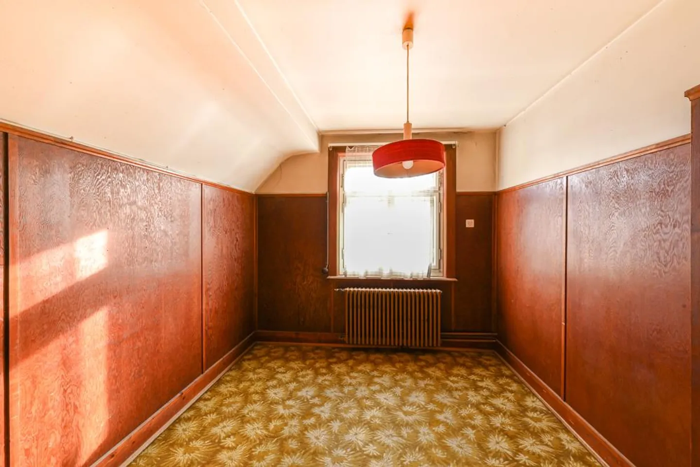 Historical Property with Potential in Central Location - Photo 3 of 7