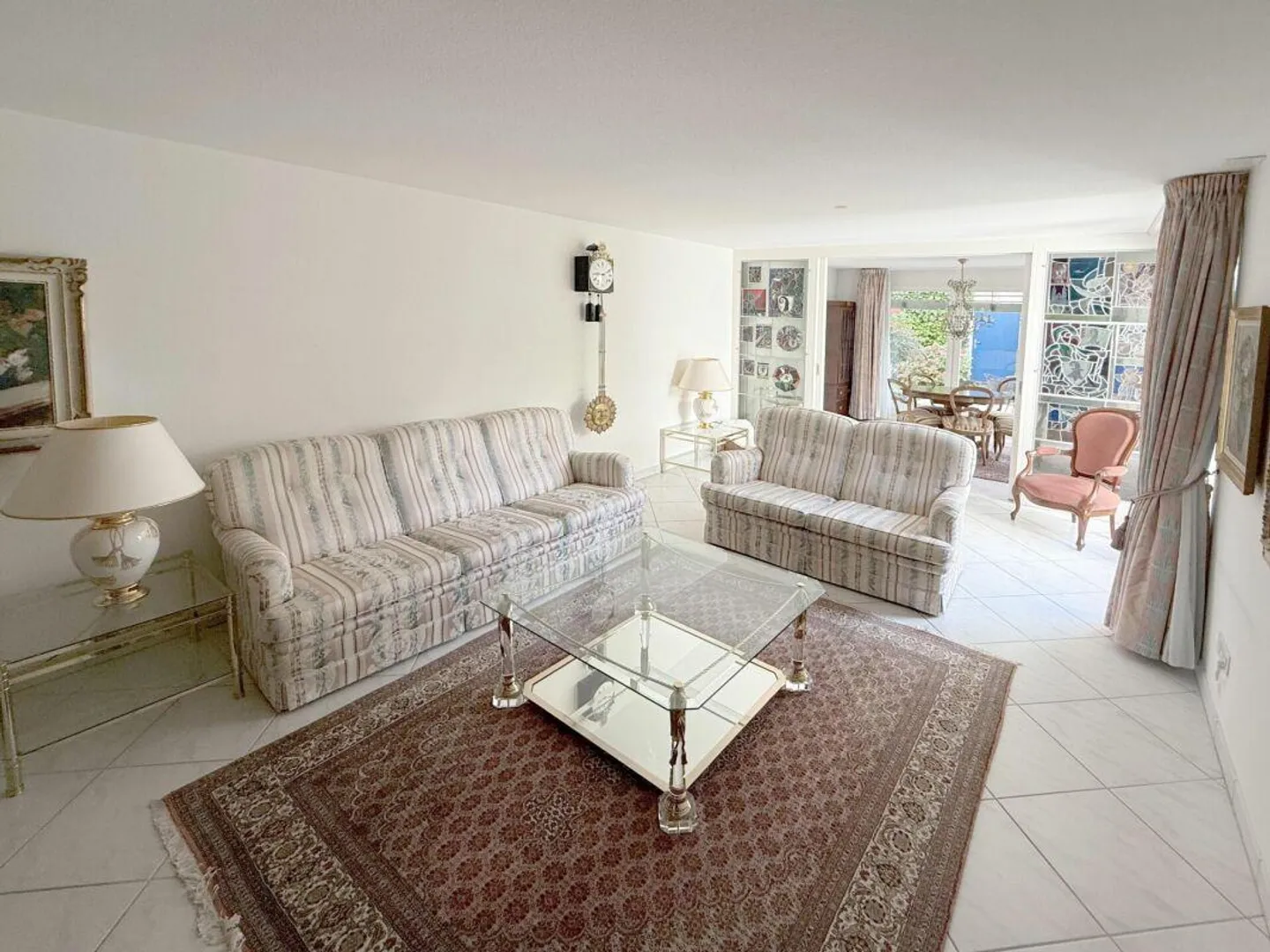 SUPER EMPLACEMENT - SUPERBE APPARTEMENT - INTÉRIEUR DE HAUTE QUALITÉ - JARDIN DE RÊVE - Photo 3 sur 13