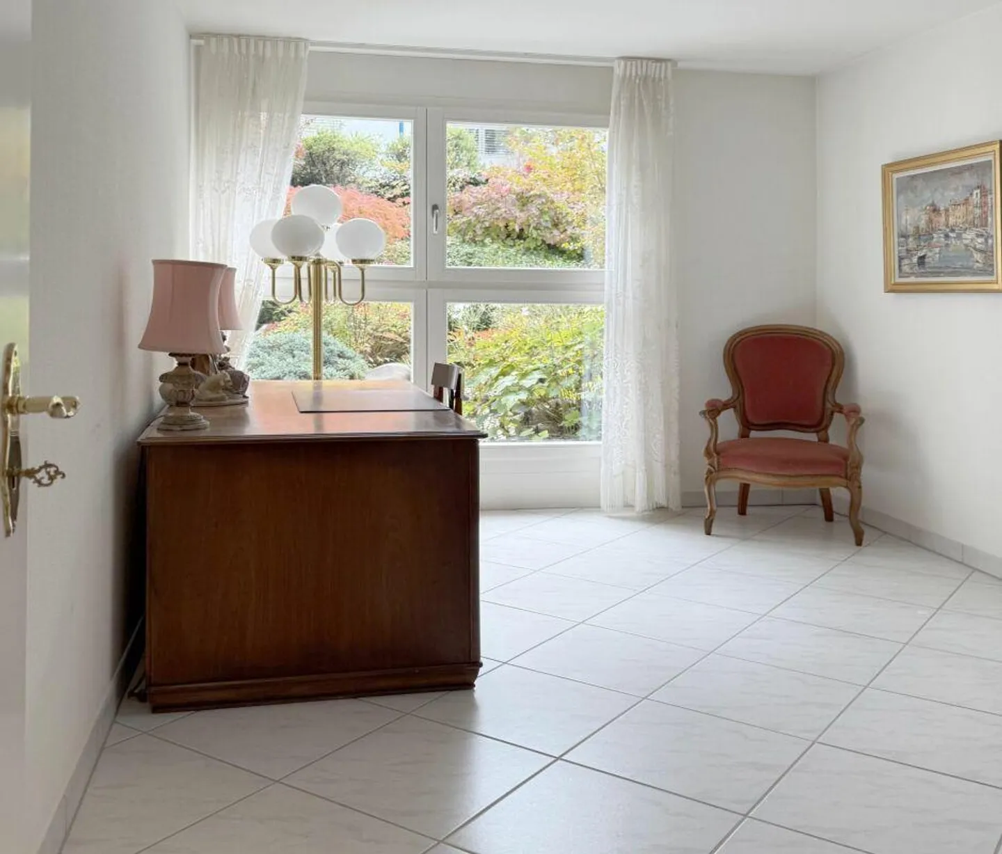 SUPER EMPLACEMENT - SUPERBE APPARTEMENT - INTÉRIEUR DE HAUTE QUALITÉ - JARDIN DE RÊVE - Photo 7 sur 13