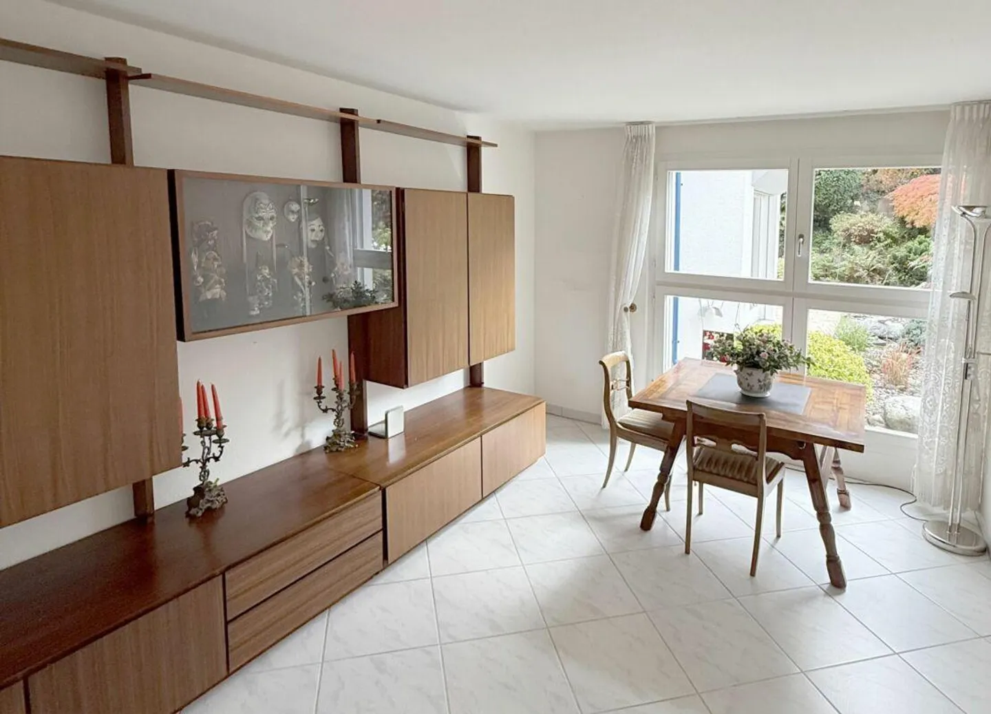 SUPER EMPLACEMENT - SUPERBE APPARTEMENT - INTÉRIEUR DE HAUTE QUALITÉ - JARDIN DE RÊVE - Photo 8 sur 13