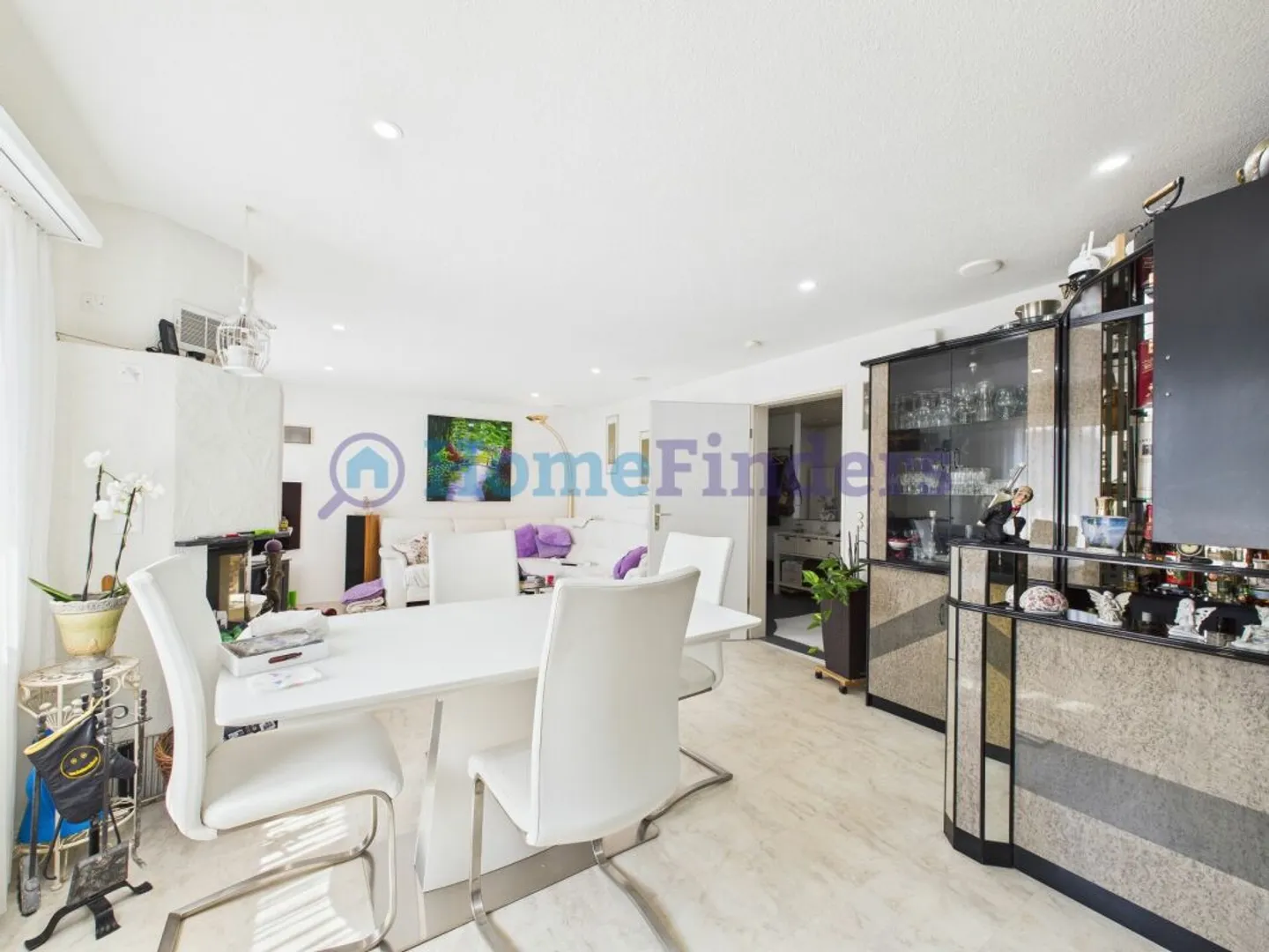 CENTRAL - FORT EN FRÉQUENCE AVEC POTENTIEL - Photo 3 sur 10