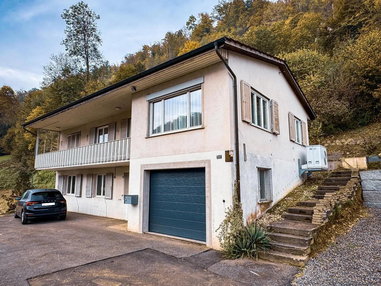 Ihr neues Zuhause am sonnigen Südhang von Rümlingen - Foto 1 von 9