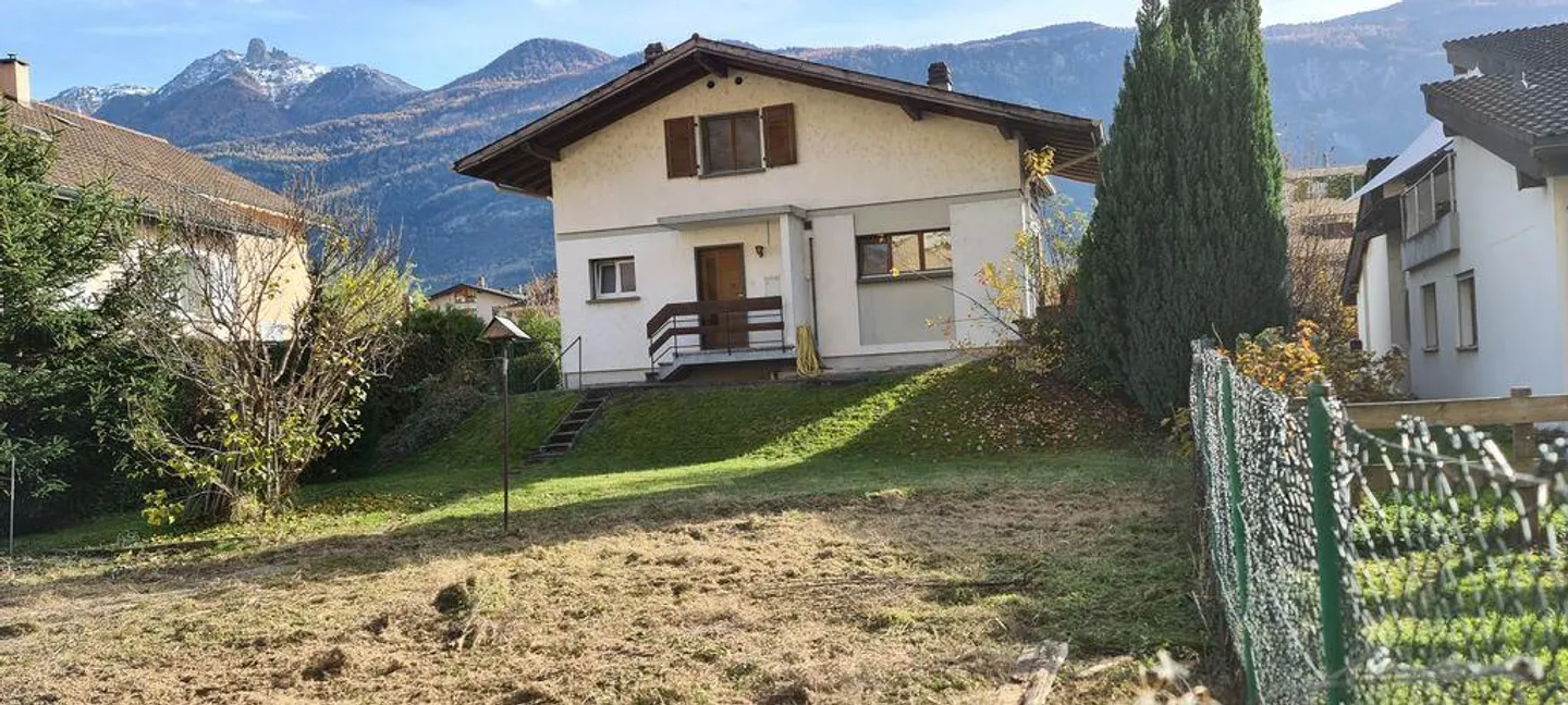 «Fully, Terrain immeuble Ibus 0,93 avec maison» - Photo 1 sur 1