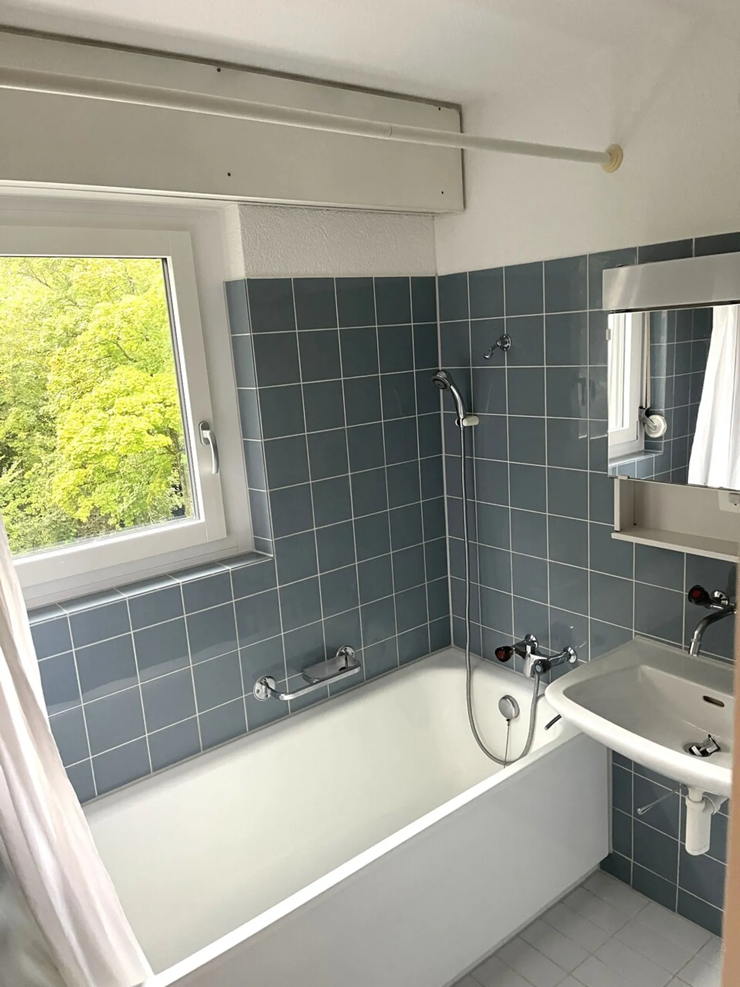Moderne 4.5 Zimmerwohnung im 2. OG zu vermieten - Foto 9 von 11