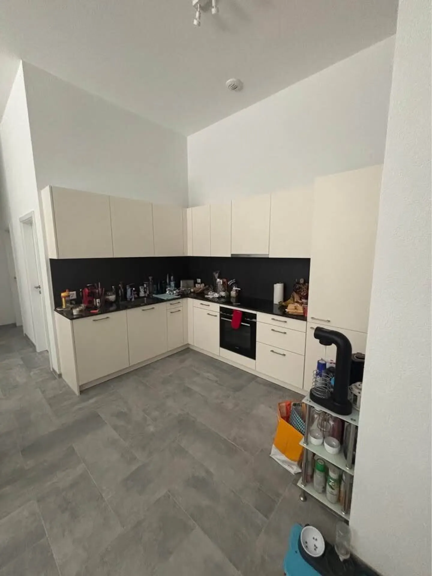 Appartement Moderne avec Terrasse Spacieuse - Photo 1 sur 11