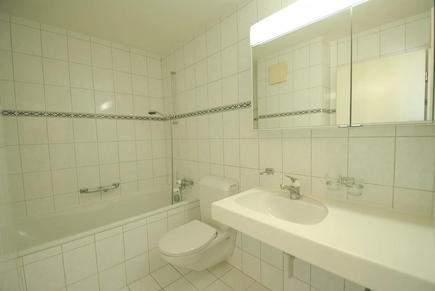 In una posizione soleggiata e tranquilla vicino al centro del villaggio di Oberwil - Foto 11 di 11