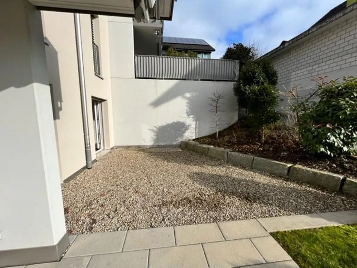 Appartement de jardin de rêve avec vue - Photo 3 sur 11